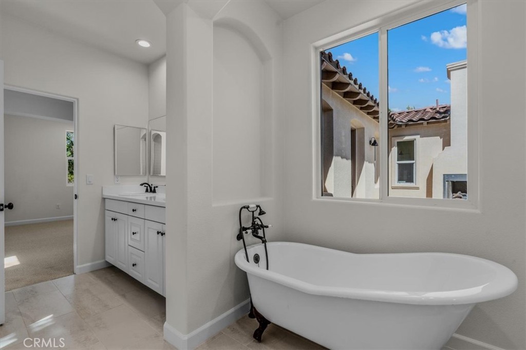 MLS #IV23214241 image #16