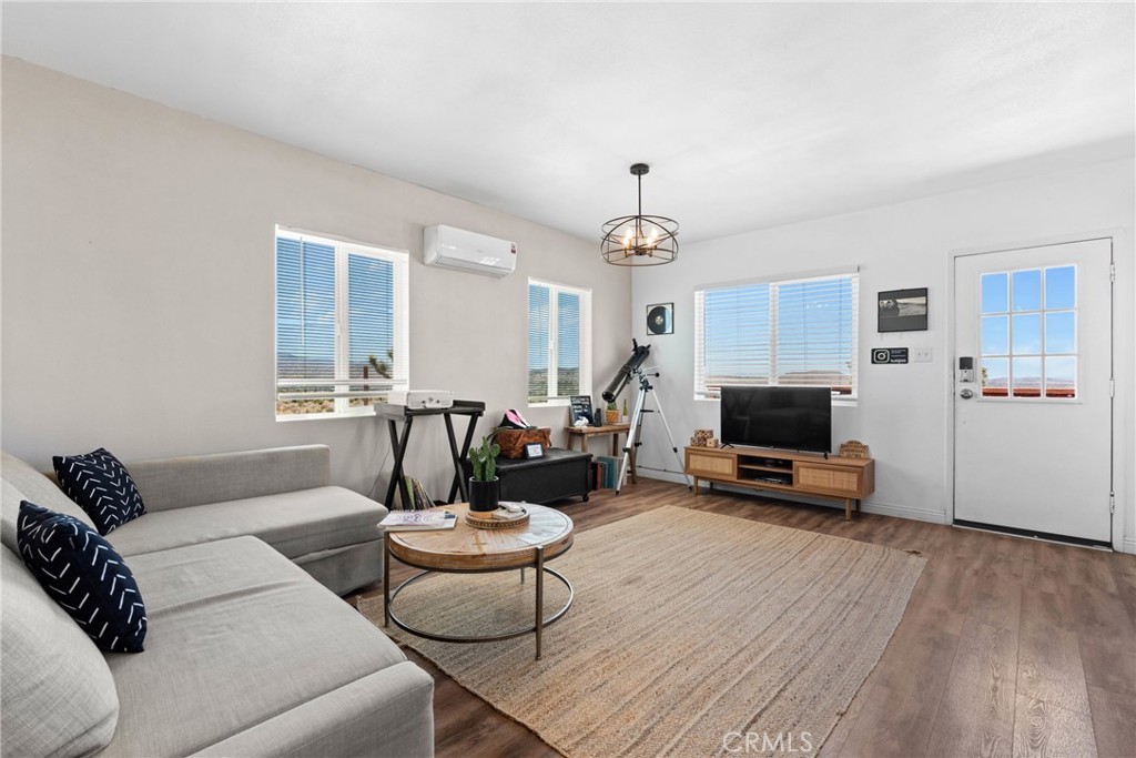 MLS #IV25105249 image #5