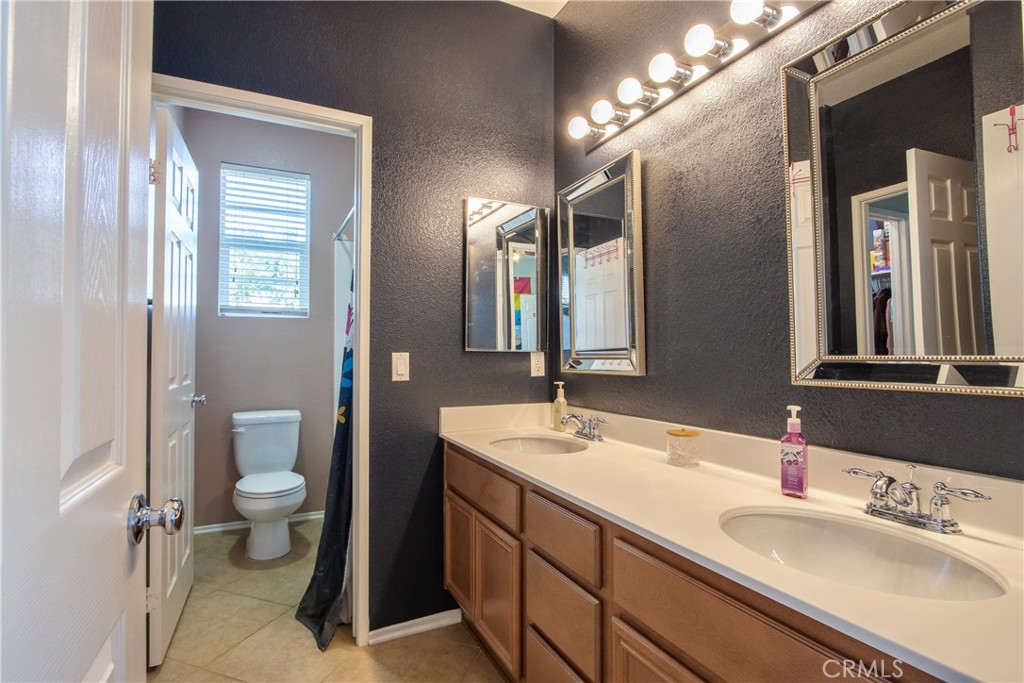 MLS #IV25110004 image #40