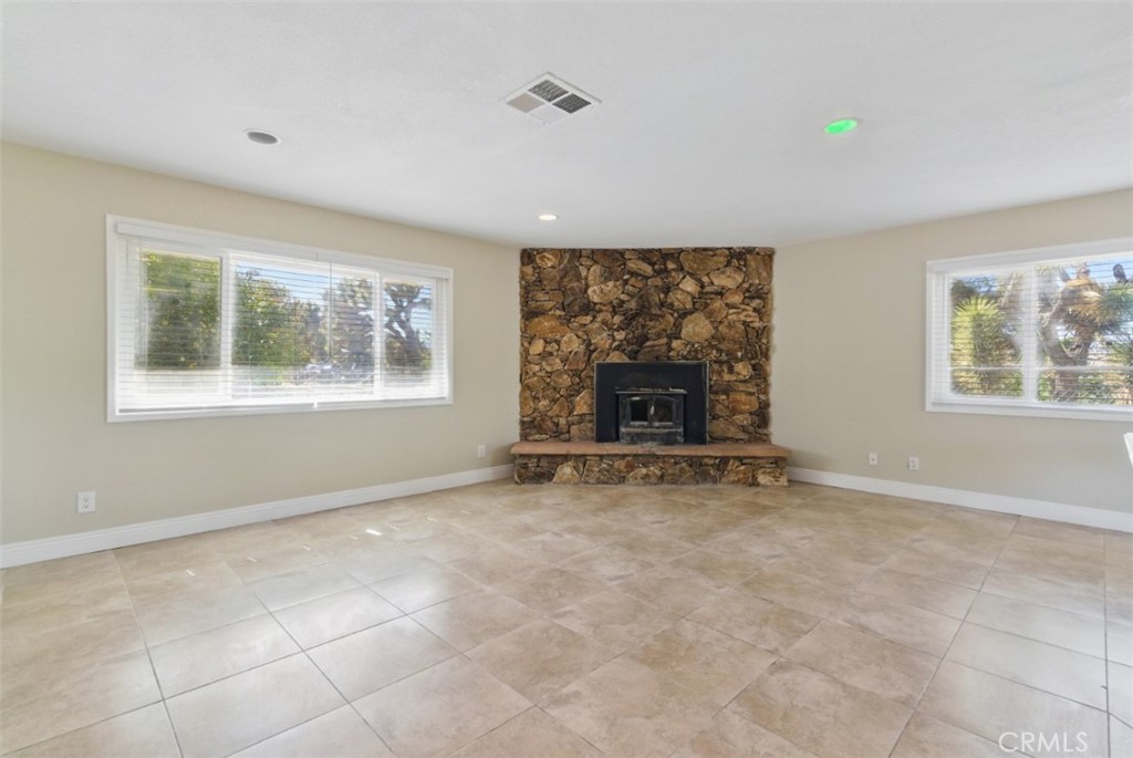 MLS #IV25110324 image #15