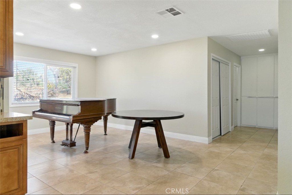 MLS #IV25110324 image #22