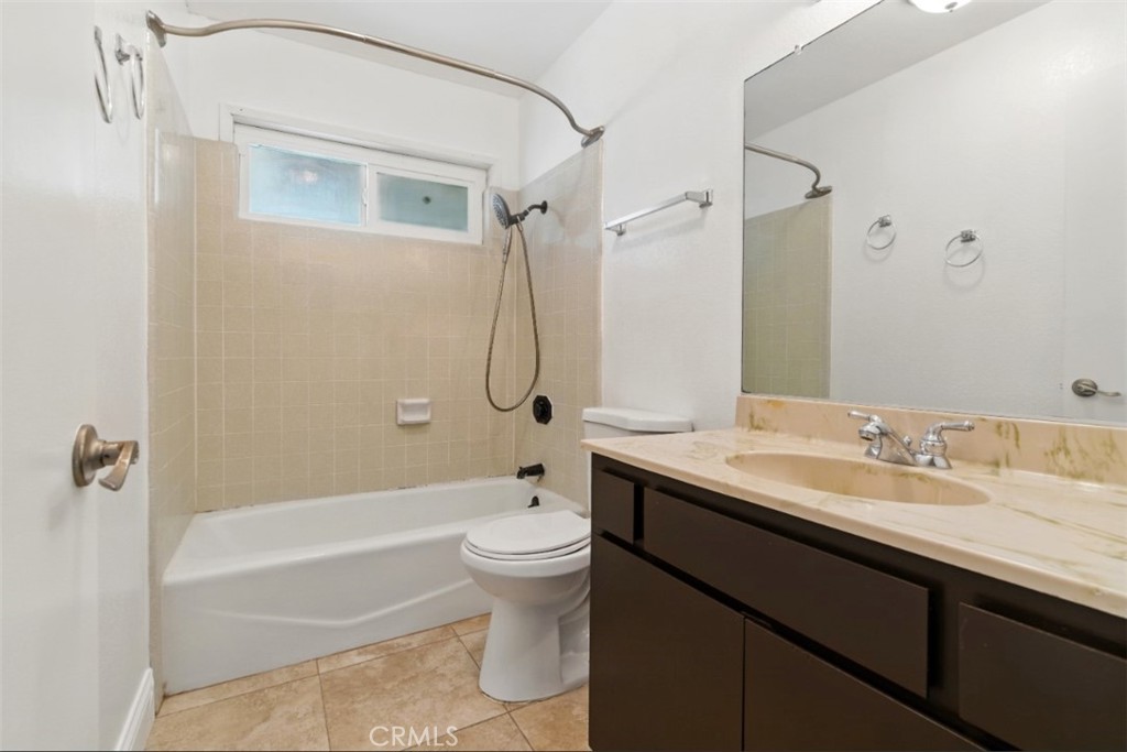 MLS #IV25110324 image #36