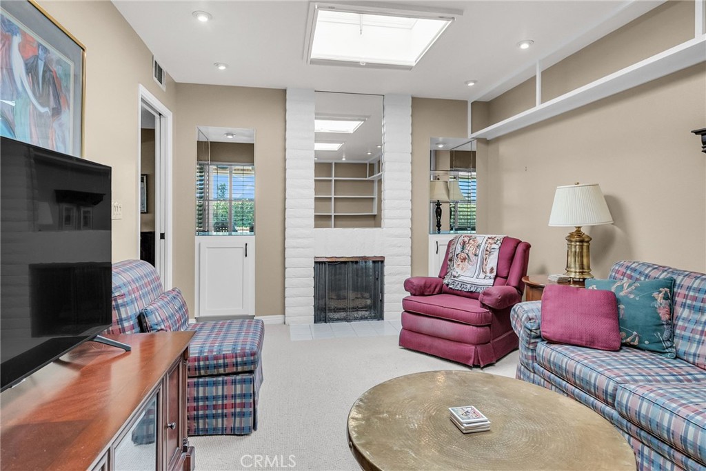 MLS #IV25112124 image #10