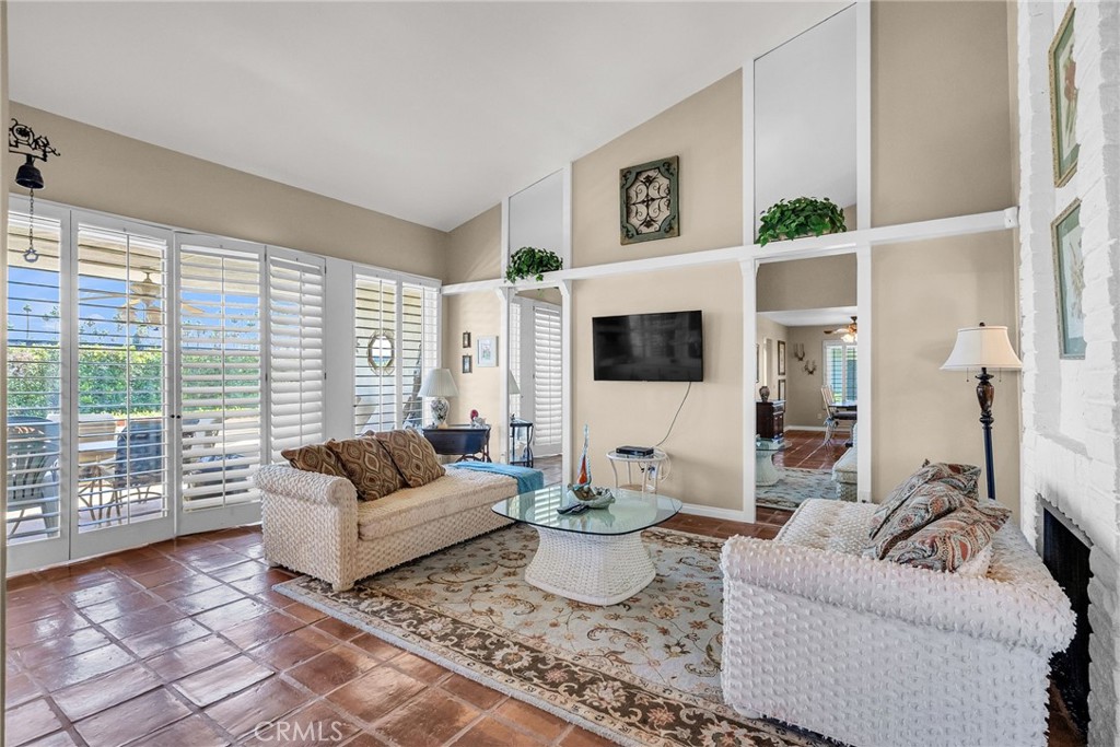 MLS #IV25112124 image #2