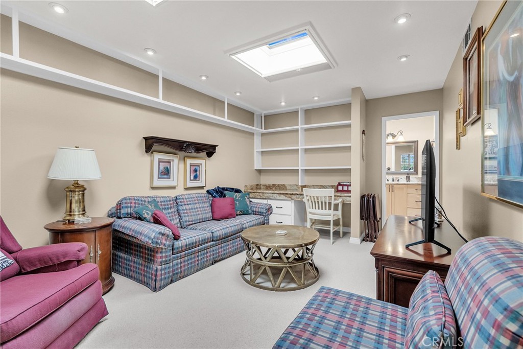 MLS #IV25112124 image #9