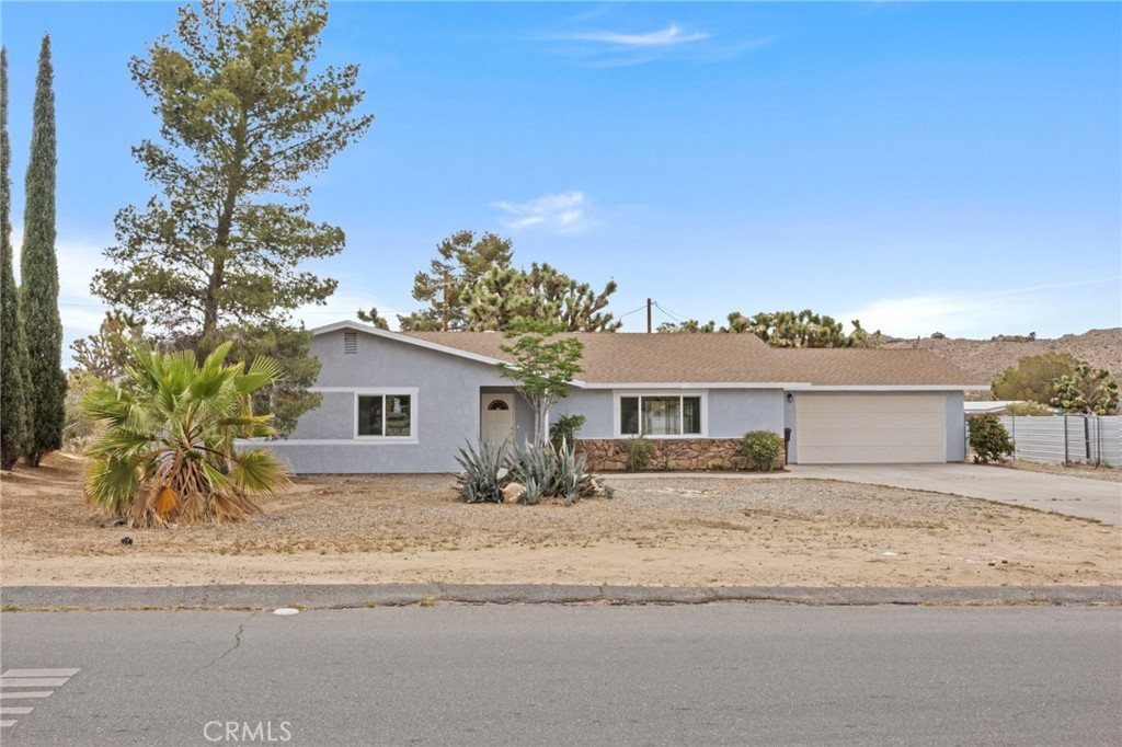 MLS #IV25123905 image #1