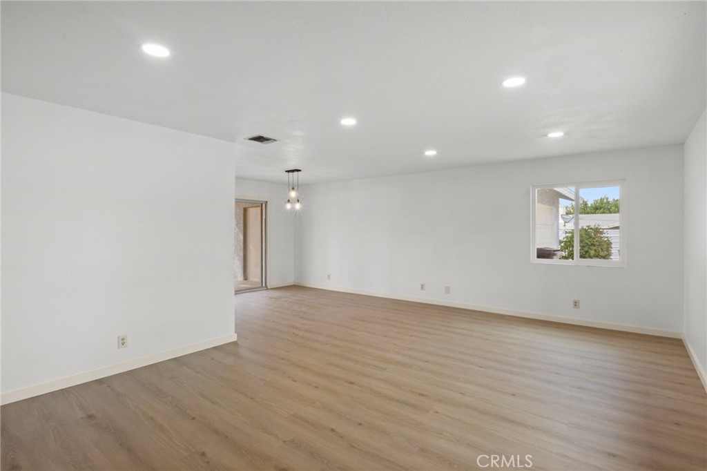 MLS #IV25123905 image #4