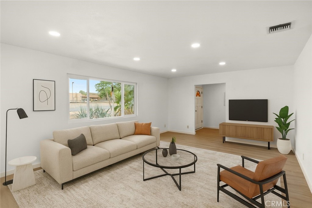 MLS #IV25123905 image #9