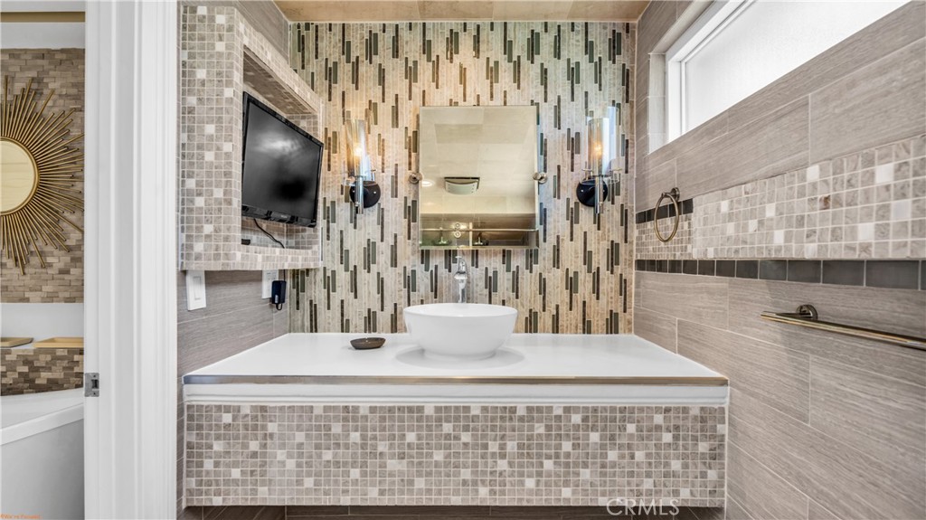 MLS #IV25127739 image #22