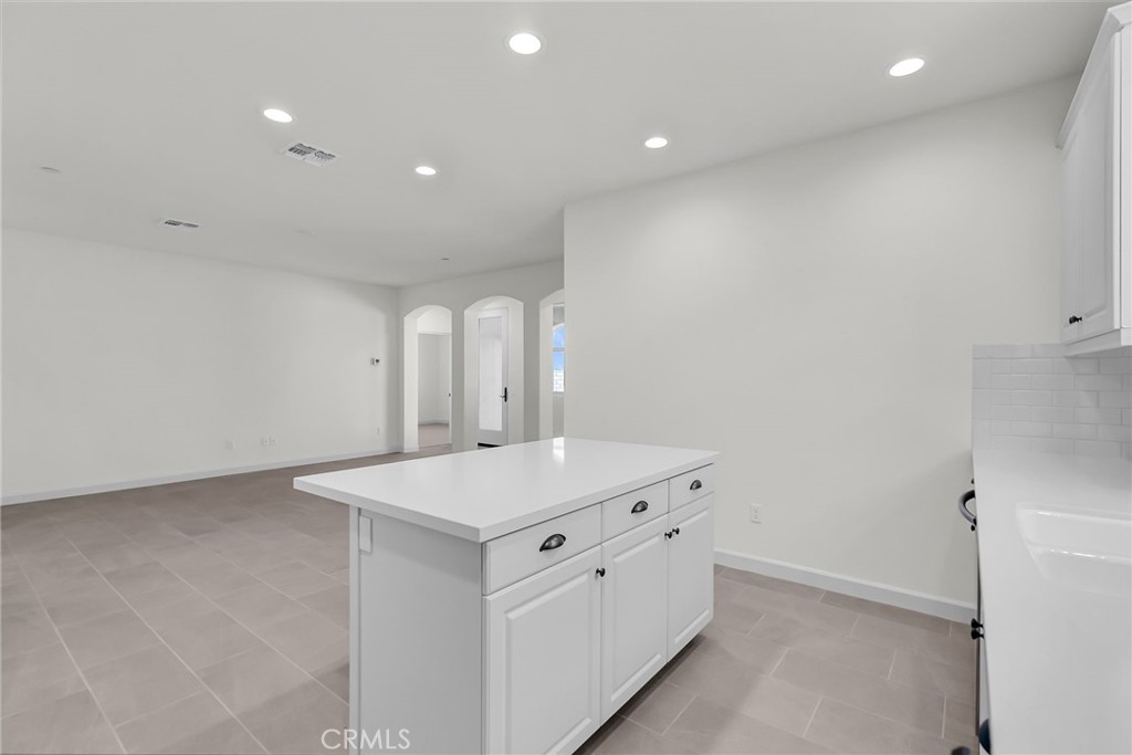 MLS #IV25148472 image #10