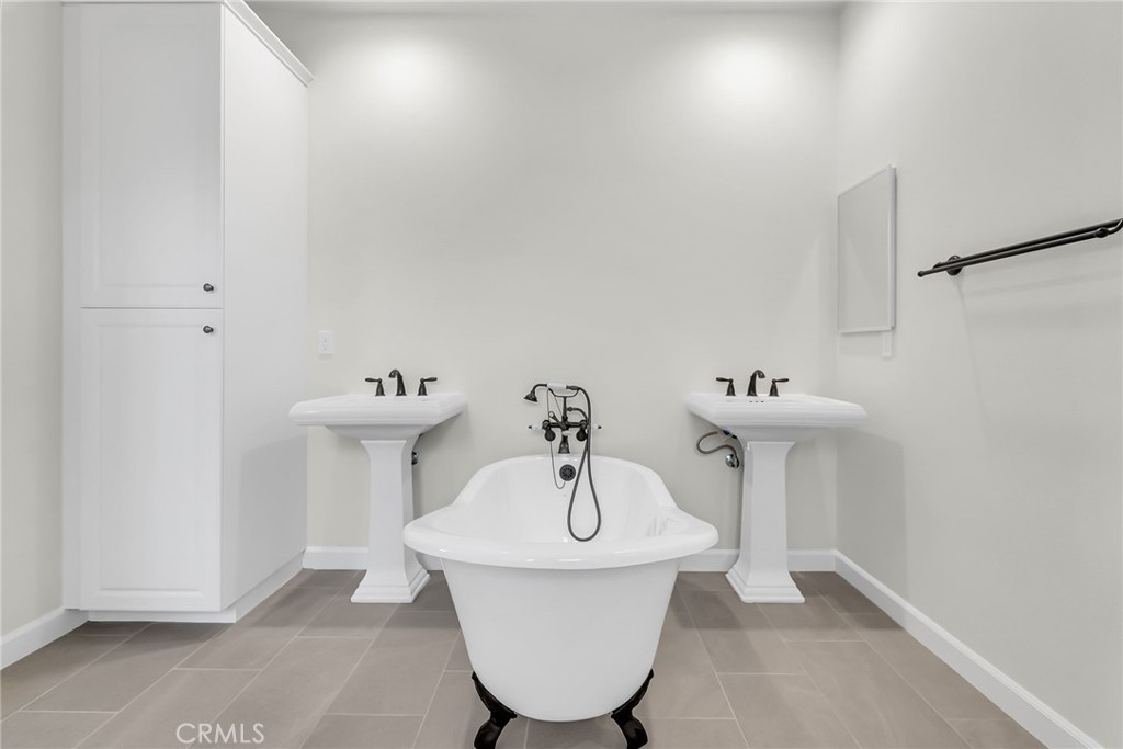 MLS #IV25148472 image #18