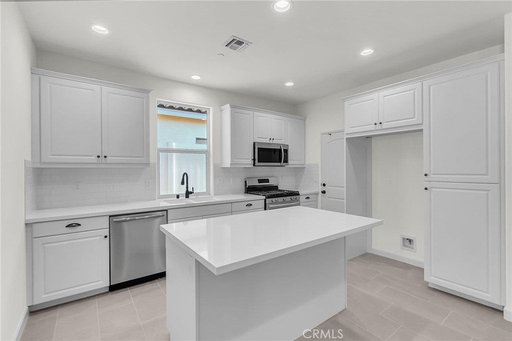 MLS #IV25148472 image #5