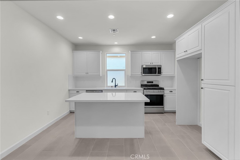 MLS #IV25148472 image #6