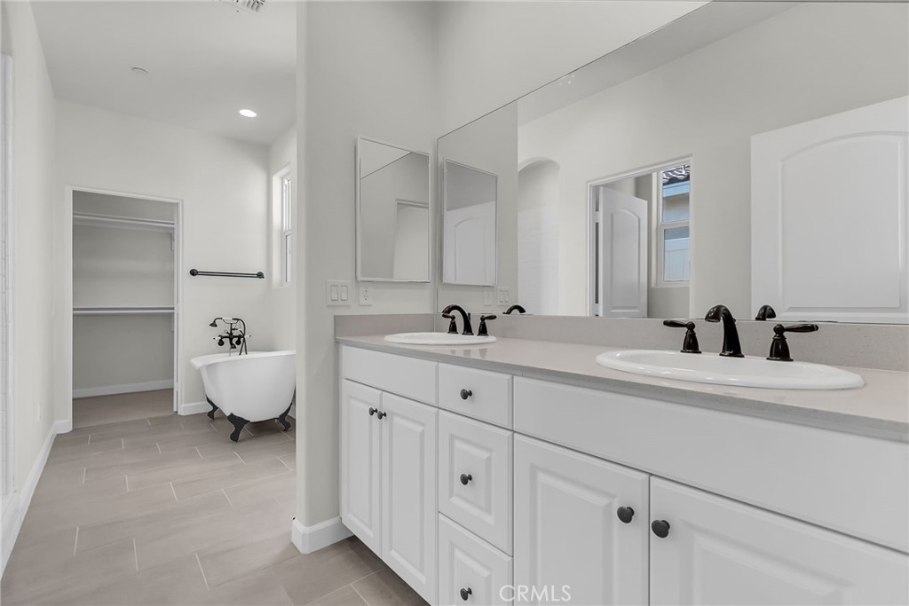 MLS #IV25148484 image #15