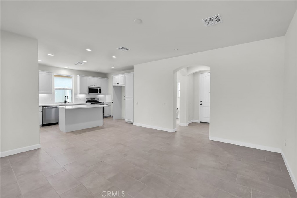 MLS #IV25148487 image #11