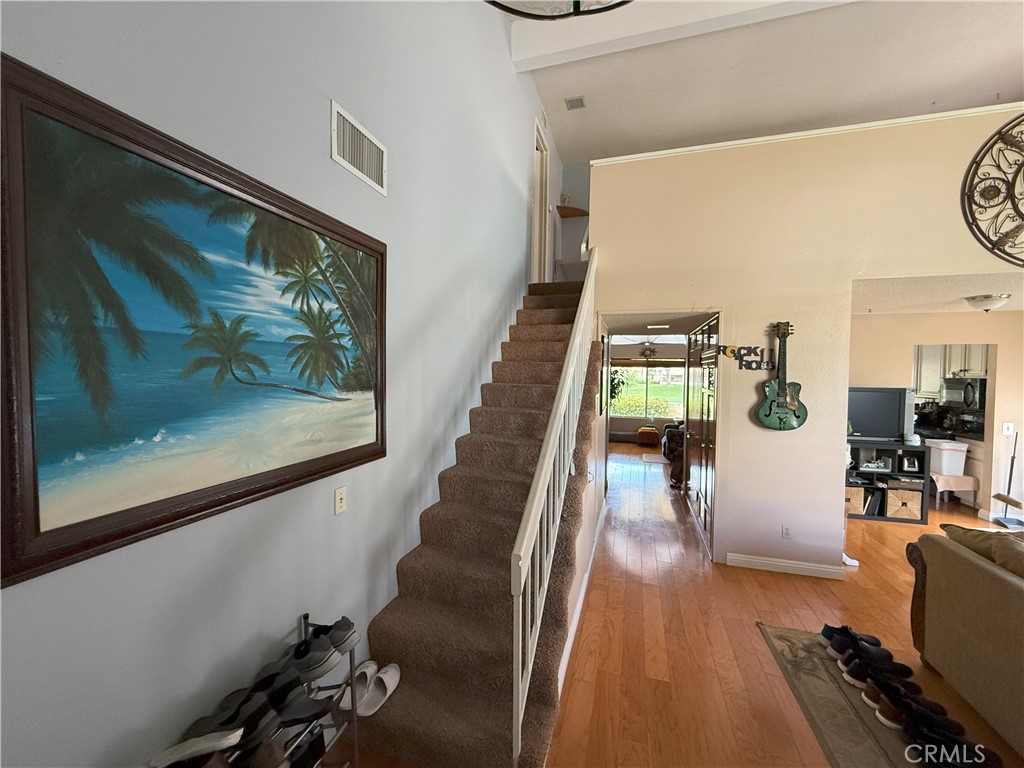 MLS #IV25171898 image #3