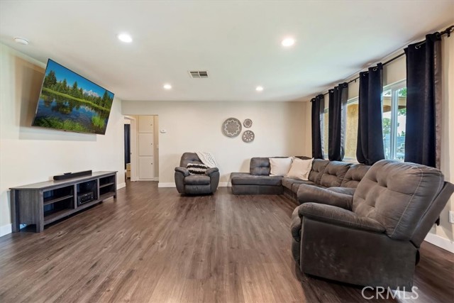 MLS #IV25191593 image #7