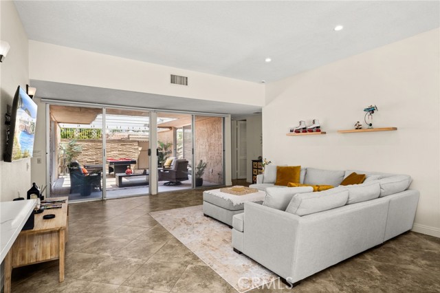 MLS #IV25195077 image #6