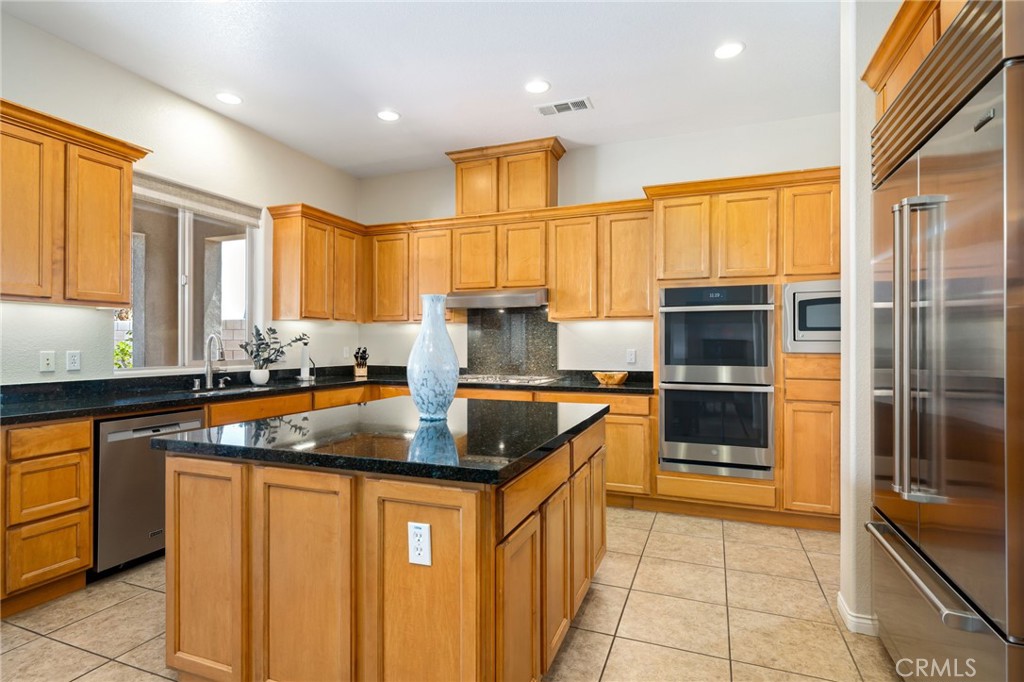 MLS #IV25197370 image #12