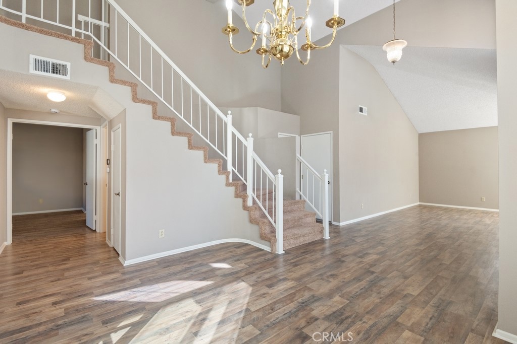 MLS #IV25213786 image #5