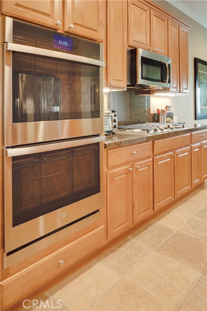 MLS #IV25215680 image #4