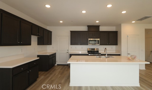 MLS #IV25216764 image #5