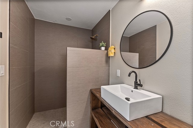 MLS #IV25225080 image #24