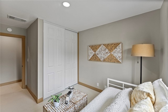 MLS #IV25225080 image #26