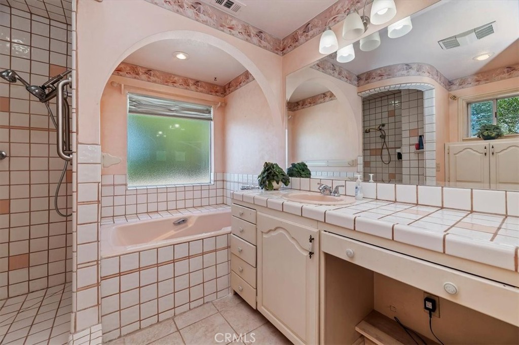 MLS #IV25227376 image #21