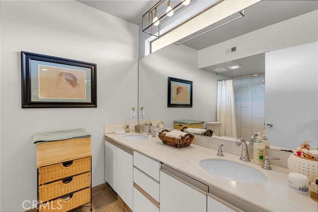 MLS #IV25234259 image #16