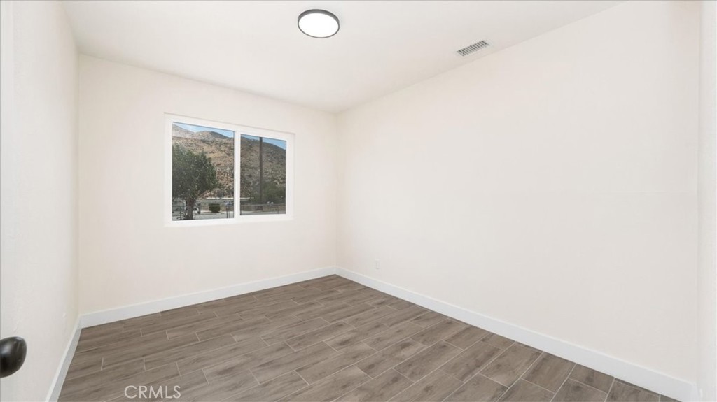 MLS #IV25234287 image #15