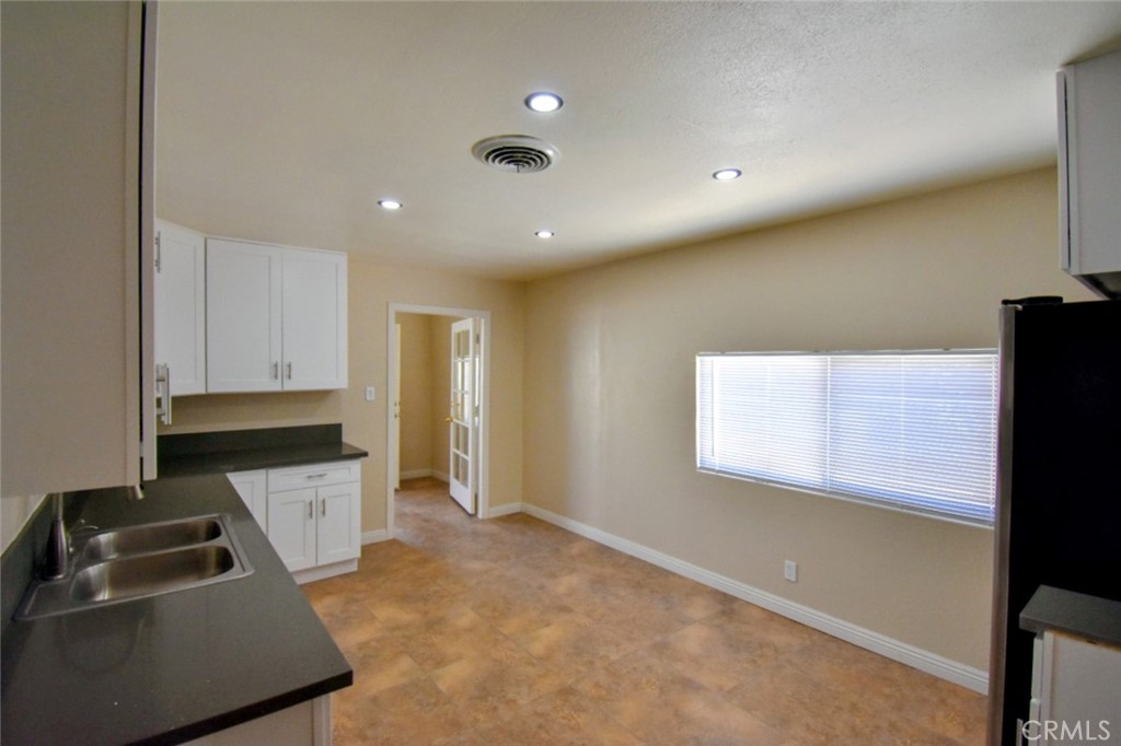 MLS #IV25240002 image #2