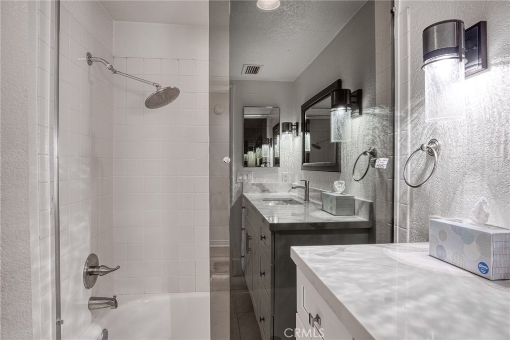 MLS #IV25243362 image #25