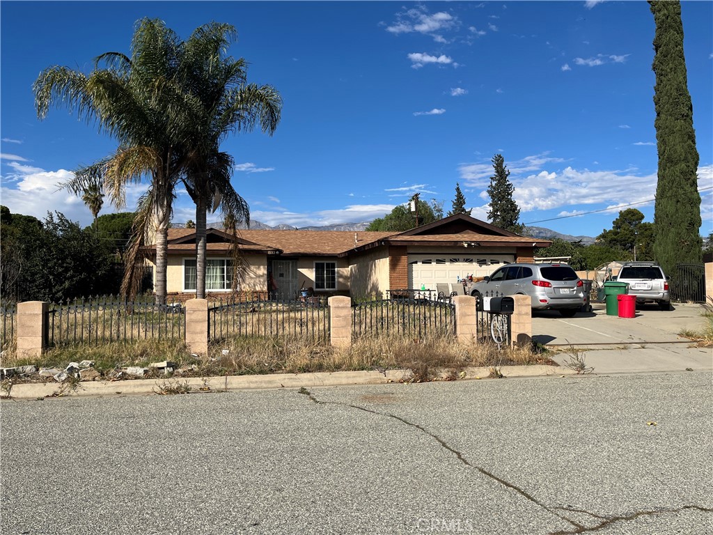 MLS #IV25245349 image #1