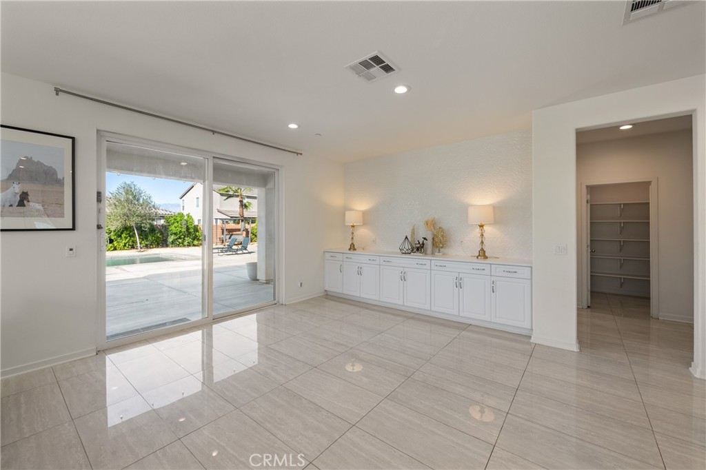 MLS #IV25246534 image #10