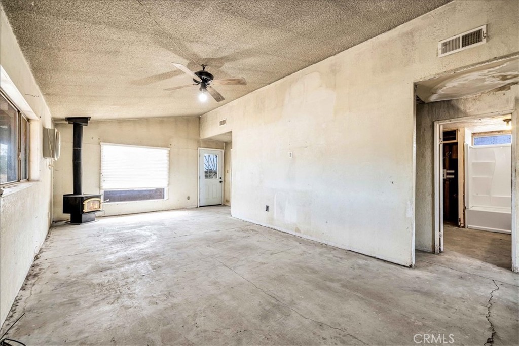 MLS #JT25081649 image #9