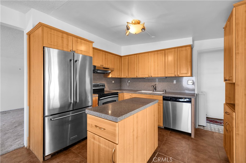 MLS #JT25090940 image #9