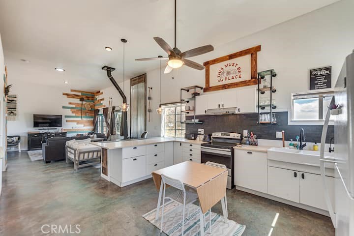 MLS #JT25115319 image #10