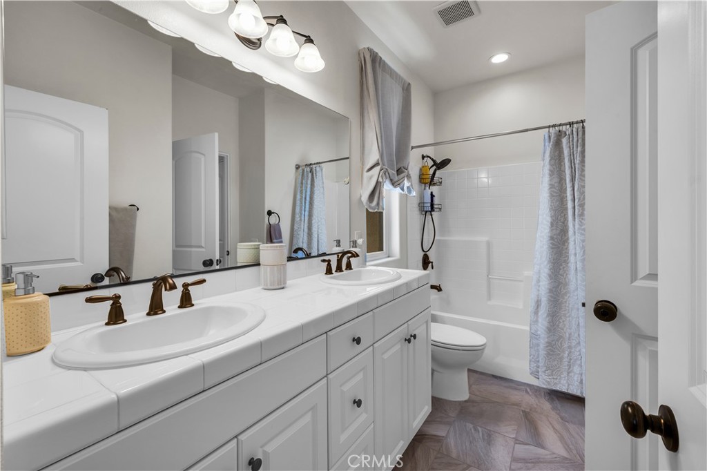 MLS #JT25123853 image #31