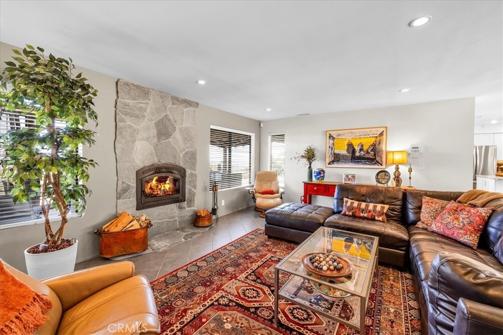 MLS #JT25171538 image #4