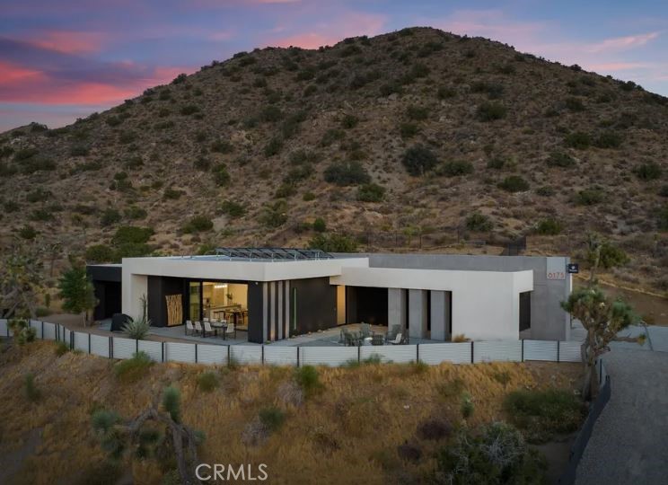 MLS #JT25179343 image #1