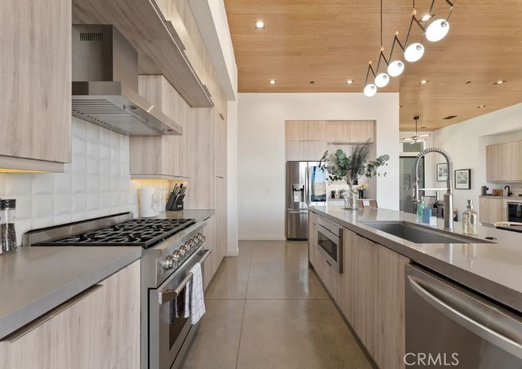 MLS #JT25179343 image #25