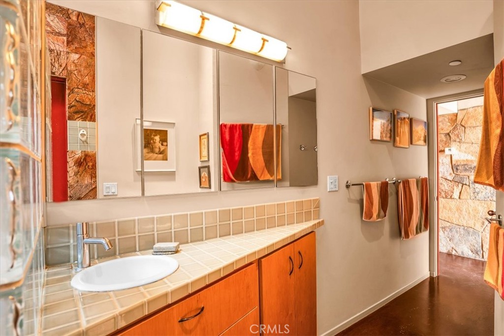 MLS #JT25196231 image #13