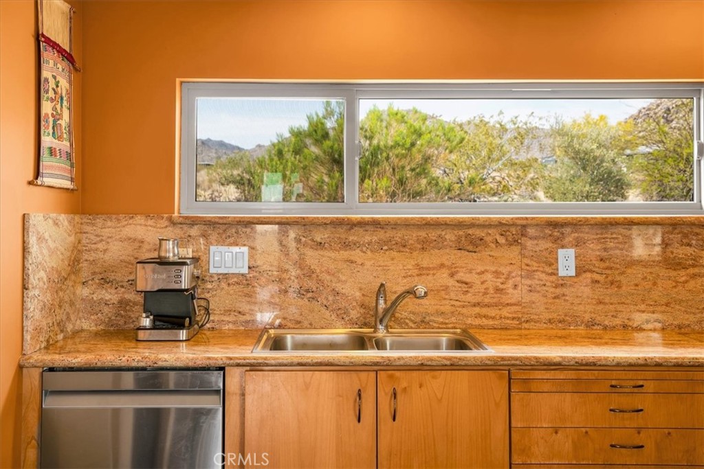 MLS #JT25196231 image #25