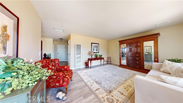 MLS #JT25203464 image #5