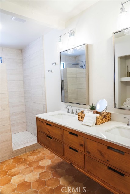 MLS #JT25217338 image #31