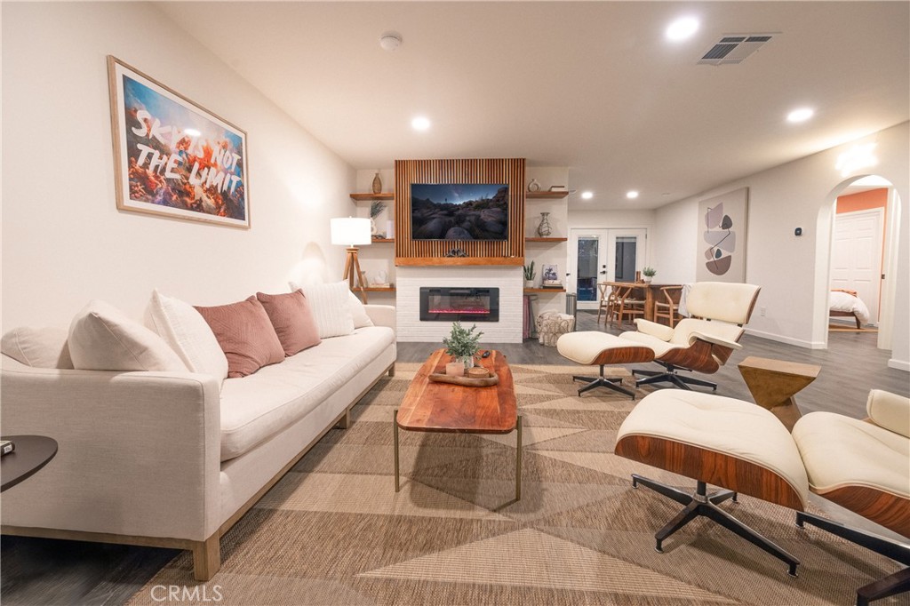 MLS #JT25218464 image #6