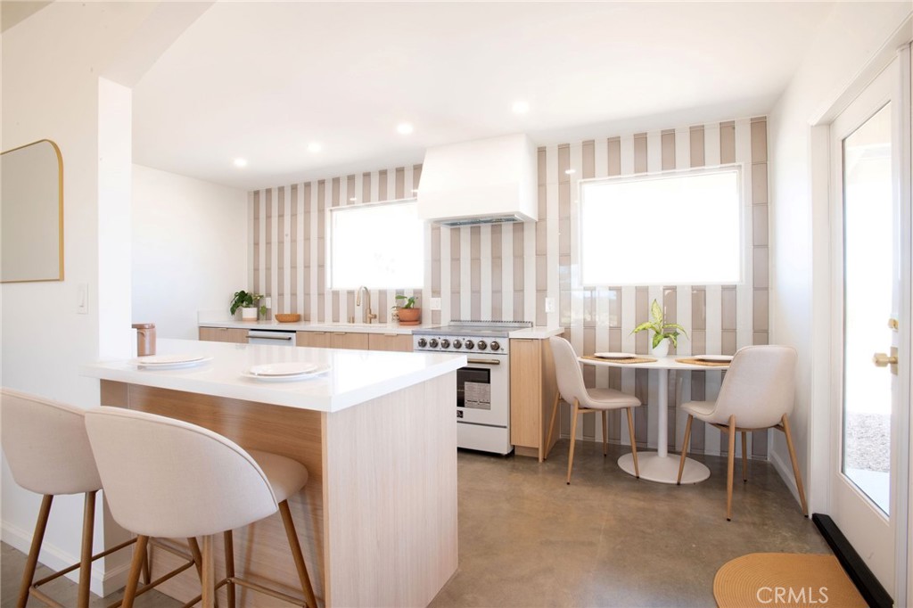 MLS #JT25222363 image #10