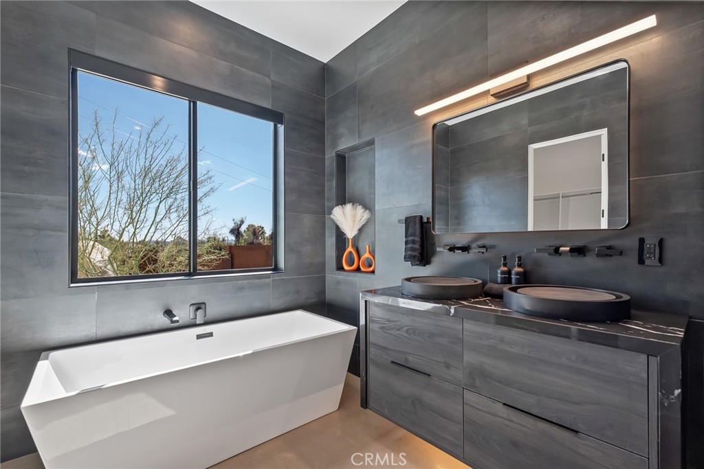 MLS #JT25229598 image #17