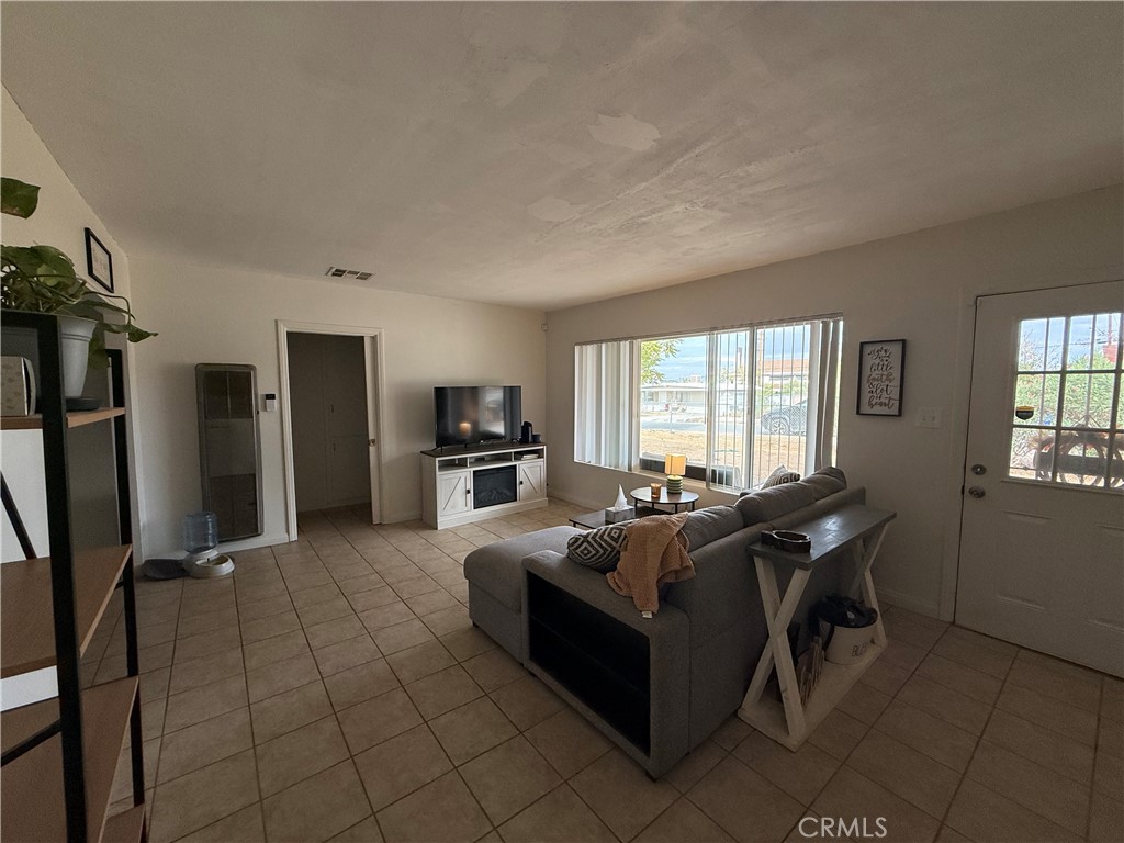 MLS #JT25239014 image #7